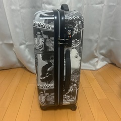 2泊３日用　おしゃれプリントスーツケースの画像