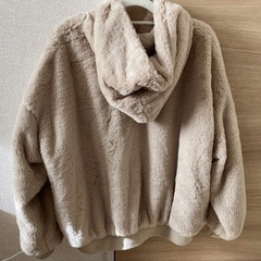 ベージュ ボアジャケットLの画像