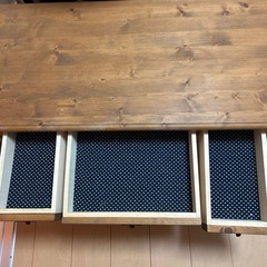 テレビボードの画像