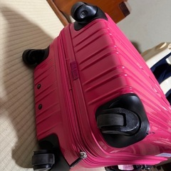 軽量スーツケースMサイズの画像