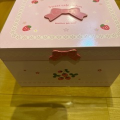 いちご　おままごとセットの画像