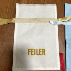 【まとめて全部】クリスマス用の不織布製巾着型ギフトバッグの画像