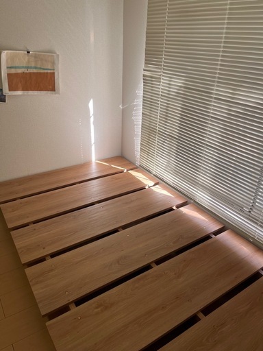 【直接取引】大阪　LOWYA 木目調ローベッド シャビーナチュラル　シングル 大阪 LOWYA 木目調ローベッド シャビーナチュラル シングル