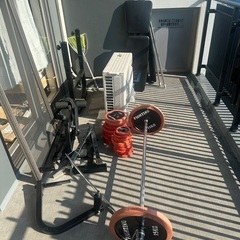 【引き取り限定】バーベルセットとベンチの画像