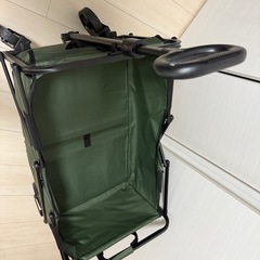 おもちゃワゴンの画像