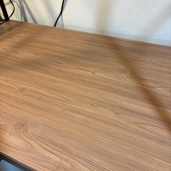 IKEAの対面カフェテーブルの画像