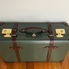 グローブトロッター　センテナリー　グリーン/ブラウン　スーツケースの画像