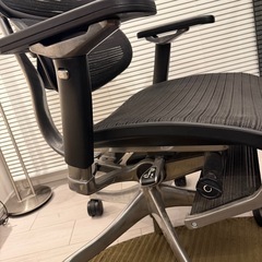 Ergohuman エルゴヒューマン　デスクチェアの画像