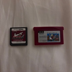 Nintendo DS 本体＋マリオカセット＋逆転裁判4カセットの画像