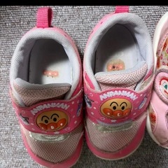 キッズシューズ 女の子の画像