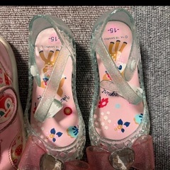 キッズシューズ 女の子の画像