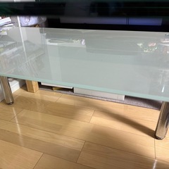 ガラステーブル　椅子セットの画像