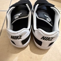 子供 NIKE 靴  20.5の画像