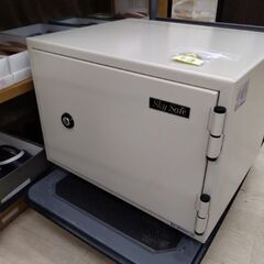 極上美品　キング工業株式会社　金庫　50kgぐらい　耐火金庫の画像