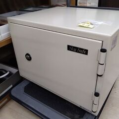 極上美品　キング工業株式会社　金庫　50kgぐらい　耐火金庫の画像
