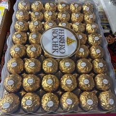 フエレロロシエ　48粒入り　チョコレートの画像