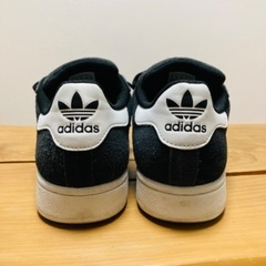 adidas ブラック/ホワイト スニーカーの画像