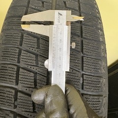 15インチ BRIDGESTONE スタッドレスタイヤの画像