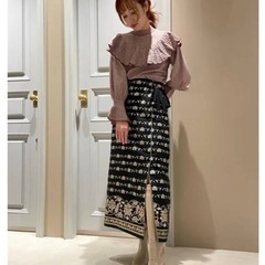 リリーブラウン　ニットトップスの画像