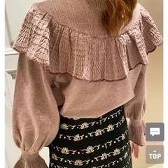 リリーブラウン　ニットトップスの画像