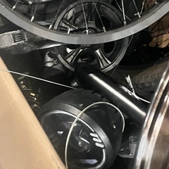 自転車パーツ類　eバイクアシスト自転車系　大量の画像