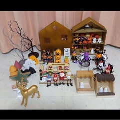 クリスマスとハロウィンのお飾りとアイテムのセットの画像