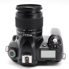 ❤️美品☘️スマホ転送⭐️Nikon D50 純正カメラケース付き！初心者！すぐ使える！付属品多数！本格一眼レフ　デジタル一眼レフカメラ☘️の画像