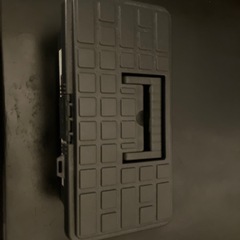 ダイソー工具箱③2つの画像