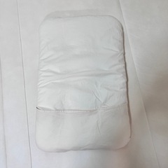 ベビーグッズ　抱っこ布団　西松屋の画像