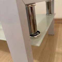 ガラステーブルの画像