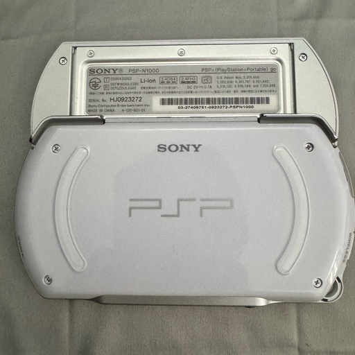 美品 PSPgo パールホワイト
