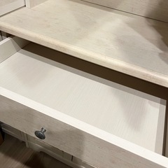 ニトリ　リズバレー　レンジ台　食器棚　　の画像