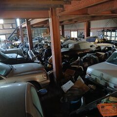 県内ゆういつ―外車レストアーリビルト-リサイクル専門工場の画像