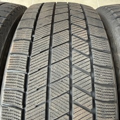 215/55R17 ブリヂストン ブリザック VRX3 スタッドレスタイヤ４本 溝有エスティマ クラウン フォレスター  
オデッセイの画像