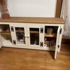 カントリー　テレビボードの画像