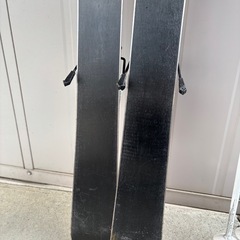 ★お譲り先決まりました★　12月いっぱいで処分します。　ROSSIGNOL(ロシニョール)スキー板、ストック、靴、三点セット　小学生一年生の画像