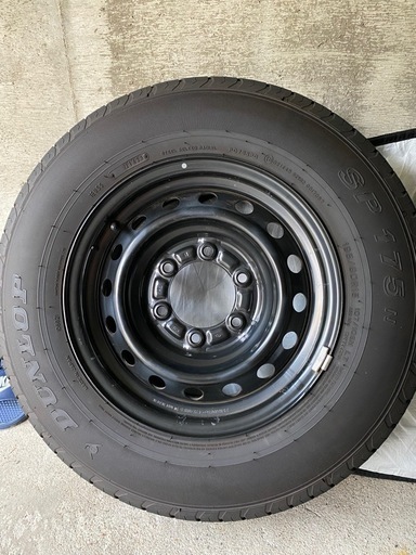 ハイエース純正タイヤ、ホイール4本セット