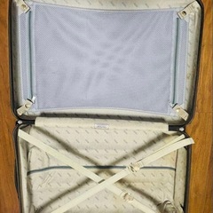 【早い者勝ち】リモア　RIMOWA  スーツケースの画像