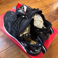 New Balance Nergize ブラック スニーカー未使用24.5の画像