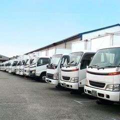 【週払い】2ｔトラックドライバー募集！短期でも長期でも週1でもＯＫ！土日のみOK！通年で出来るお仕事になります！の画像