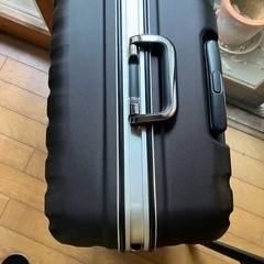 【美品】大容量スーツケース7泊以上2枚仕切り TSロック90L 黒の画像