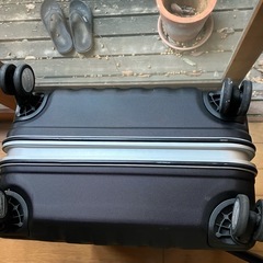 【美品】大容量スーツケース7泊以上2枚仕切り TSロック90L 黒の画像