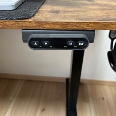 【25夜or26日AM引き取り限定】昇降可能テーブル　の画像