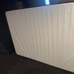 【美品】ダブルベッド　すのこ　マットレス2枚　ダブルマットレスの画像