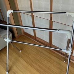 布団干しの画像