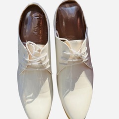 ホワイトドレスシューズと蝶ネクタイセット　結婚式　衣装　セレモニー　フォーマルの画像