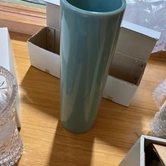 花瓶1個100円からの画像