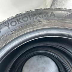 スタッドレス175/60/15YOKOHAMA  アイスガードの画像