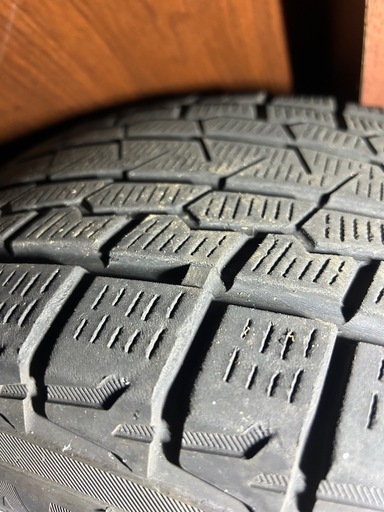 【取引中】ヨコハマスタッドレス225/65R17(2018年製 )