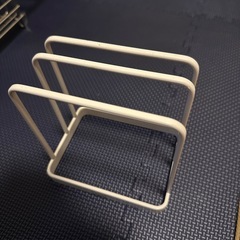 山崎実業(Yamazaki) まな板スタンド ホワイト の画像